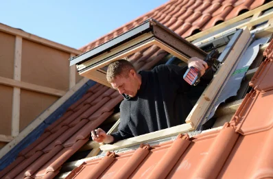 Pose de fenêtres de toit Velux à Claira